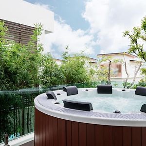 Three-Bedroom Pool Villa Spa Bath